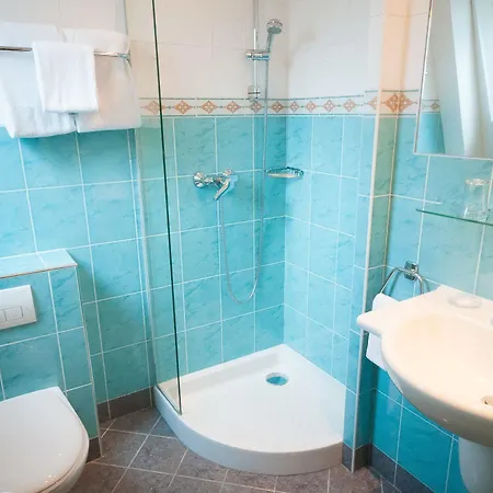 Maison Du Pre Hotell 2*