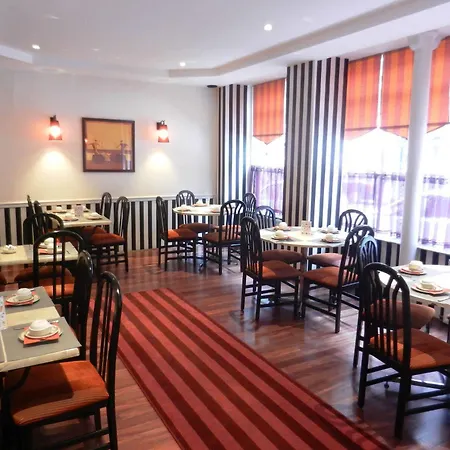 Maison Du Pré Hotel 2*