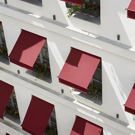 Le Roch & Hotel 5*