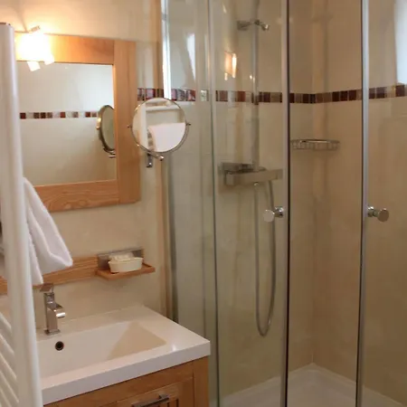 Hotel Metropolitain 3*