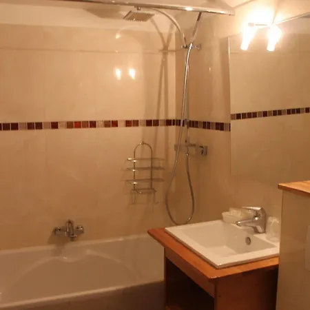 Hotel Metropolitain 3*
