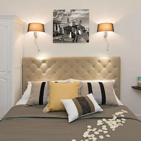 My Nest - Quartier Latin 2*
