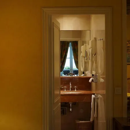 Le Relais Medicis Hotel 4*