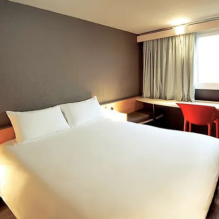 Hotel Ibis Gare Du Nord Château Landon 10ème 3*