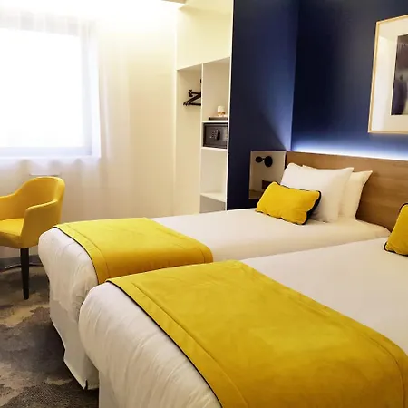 17 Batignolles Hotel