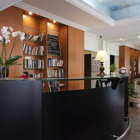 Latin Hotel Paris