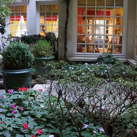 Hotel Le Relais Medicis 4*