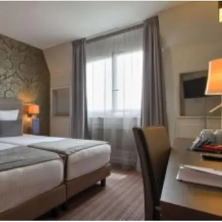 Timhotel Opéra Blanche Fontaine