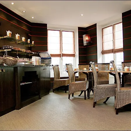 Pavillon Opera Bourse Отель 3*