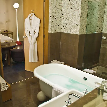 Pershing Hall 호텔 5*