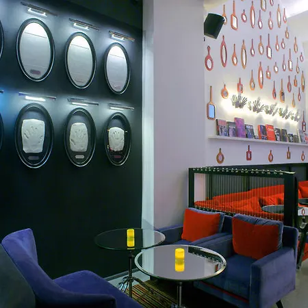 Du Triangle D'or Hotell