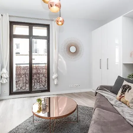 Apartment Sweet *