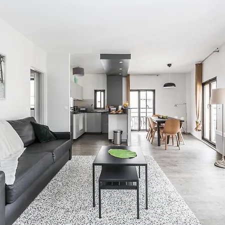 Sweet Apartment Paris