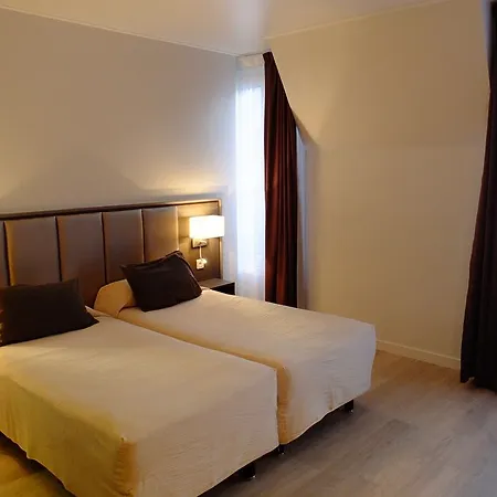 De Flore - Montmartre 3* Paříž