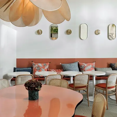 Caulaincourt Montmartre By Hiphophostels Auberge de jeunesse *