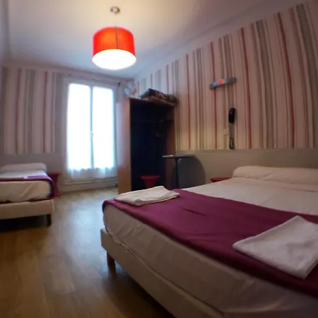 Hostel Perfect & *