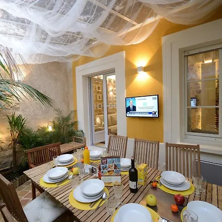 Les Patios Du Marais 2 פריז