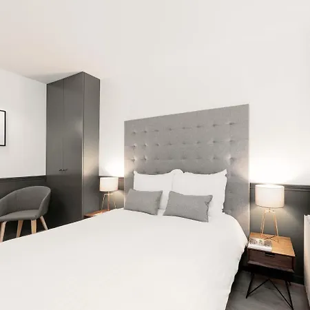 Apartment Livinparis - Luxury Ac 2 & 3 Bedrooms Le Louvre Paris