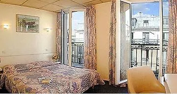 Hotel B Square