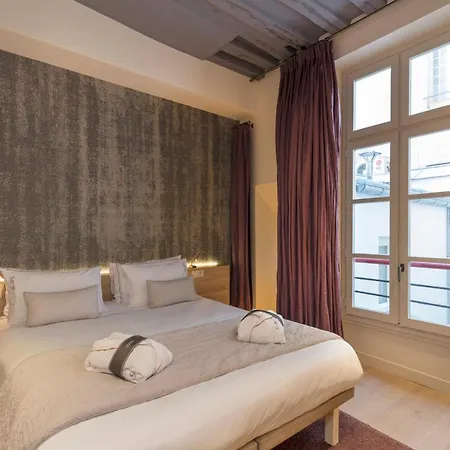Hotel De Lille 4*