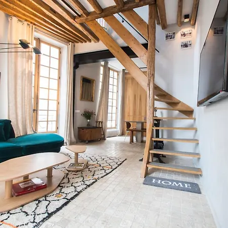 Luxury Duplex - Marais Appart hôtel *