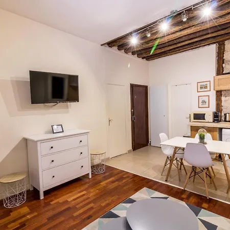 New Chic Flat : Le Marais - Place Des Vosges Apartamento París