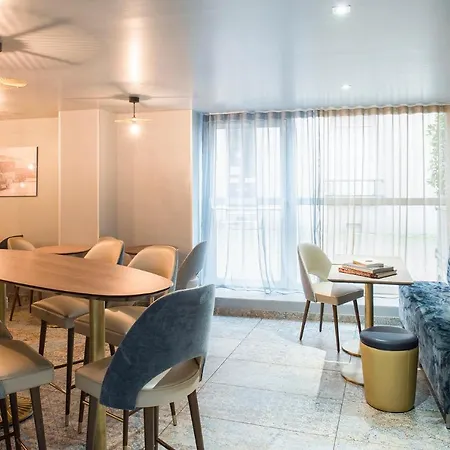 Hotel Mercure Paris Longchamp 4*