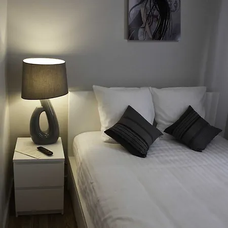 Le Daly's Hotel 2*