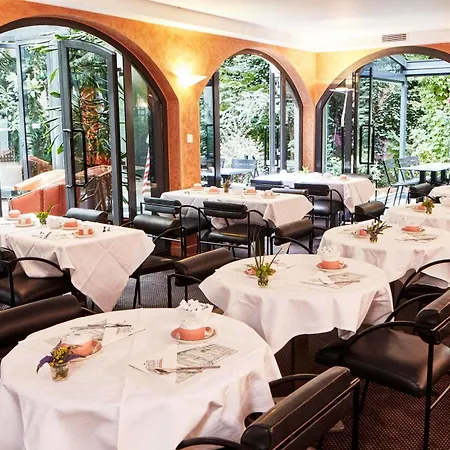 Opera Cadet Hotel 4*