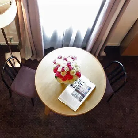 La Du Roy Champs Elysees Hotel Parigi