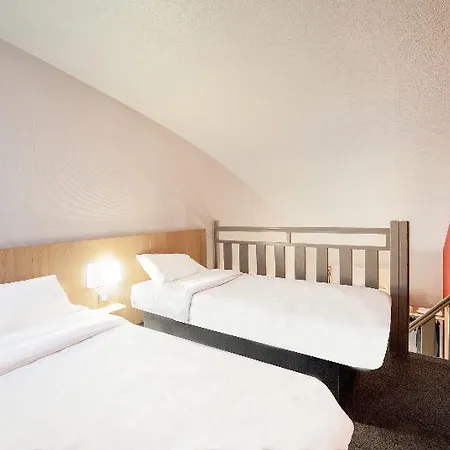 Hotel Evry 2 2*