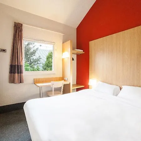 Evry 2 Hotel 2*