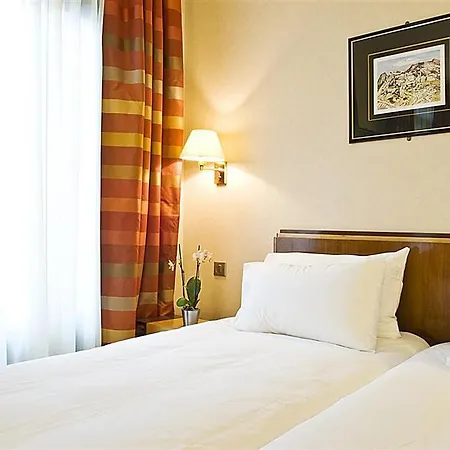 Yllen Eiffel Hotel