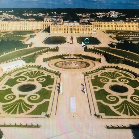 21a Marechal Foch Avenue Champs-elysees