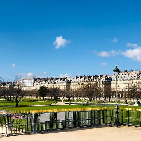 21a Marechal Foch Avenue Champs-elysees *