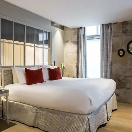 Charles V Hotel Paris