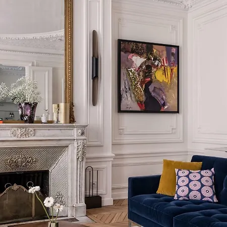 Avenue Pierre 1er De Serbie - Appartement Paris