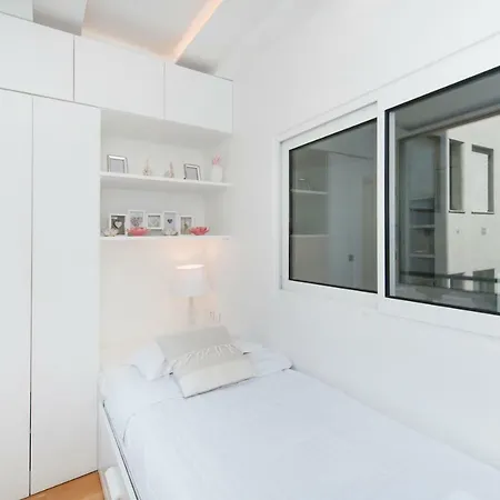 Luxury Montaigne *