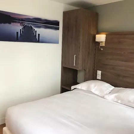 뤽셀트 호텔 2*