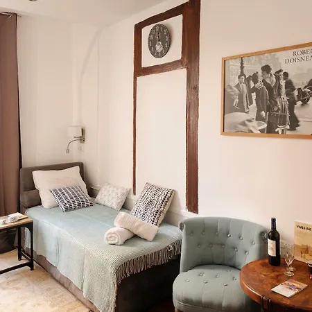 Petit Marais Apartment