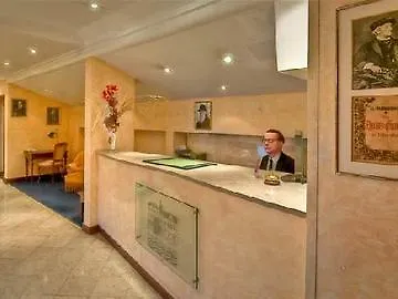 Otel Du Quai Voltaire Paris