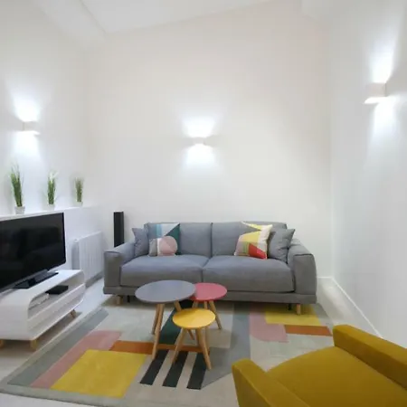 Appartement Centre - At *
