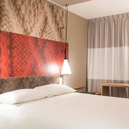 Hotel Ibis Tour Montparnasse 15eme 3*