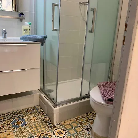 Nice 1 Bedroom Of 26m2 - Lively Area París