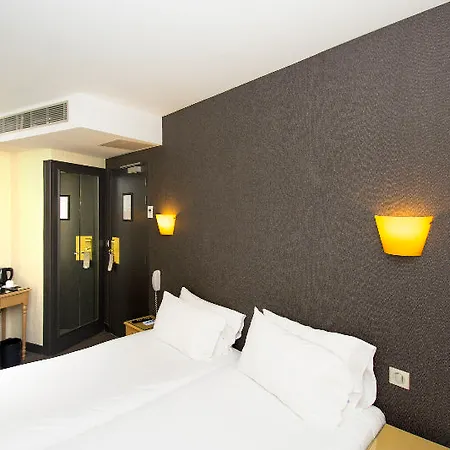 1er Hotel Paris