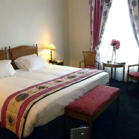 Royal Champs Elysees 4* Paris
