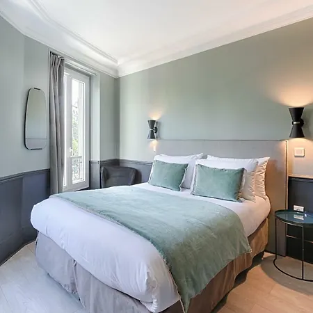 Avama Prony 3* Paris