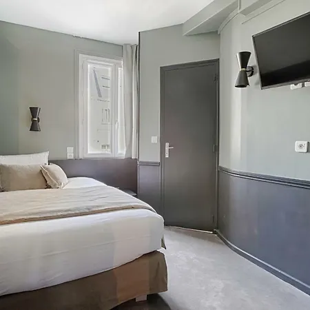 Avama Prony Paris