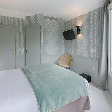 Avama Prony Hotel 3*