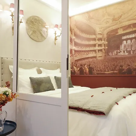 Palais Royal Chicsuites Hotel